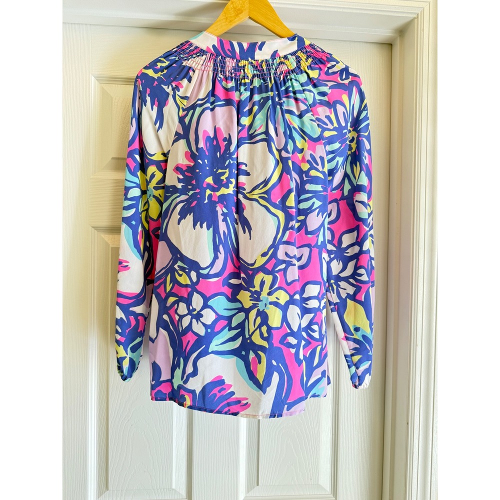 Lilly Pulitzer Elsa Blouse Women S Blue Pink Floral 100% Silk Smocked V-Neck Top